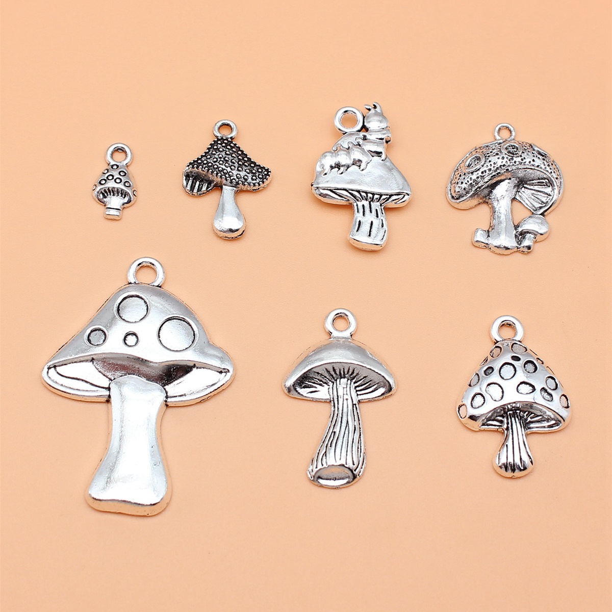 Vintage Collectible Jewelry - 7pcs Antique Silver Color Mushroom Charms