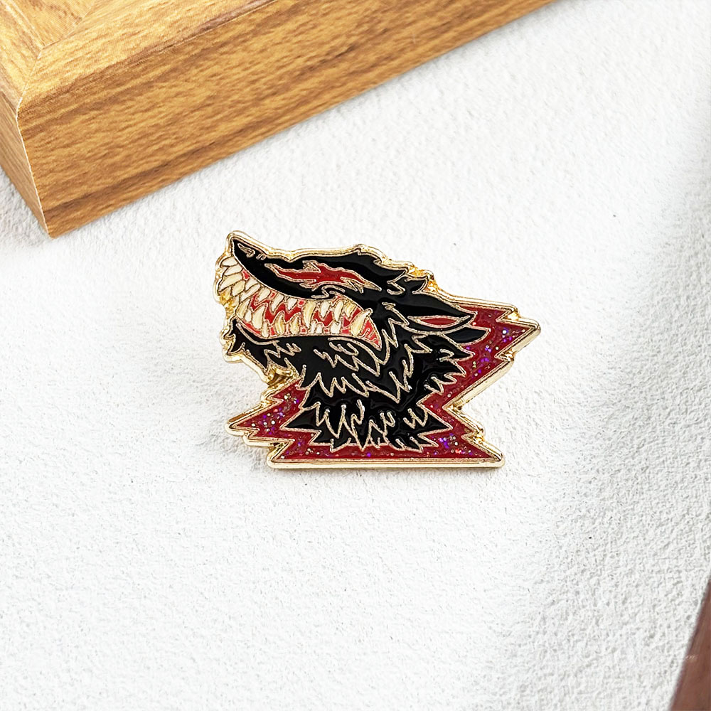 Fanged Wolf Metal Brooch, Dark – Vintage Collectible Clothing recenzja i cena
