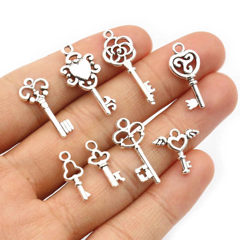 50pcs Vintage Small Key Charms – Vintage Collectibles For Sale recenzja i cena
