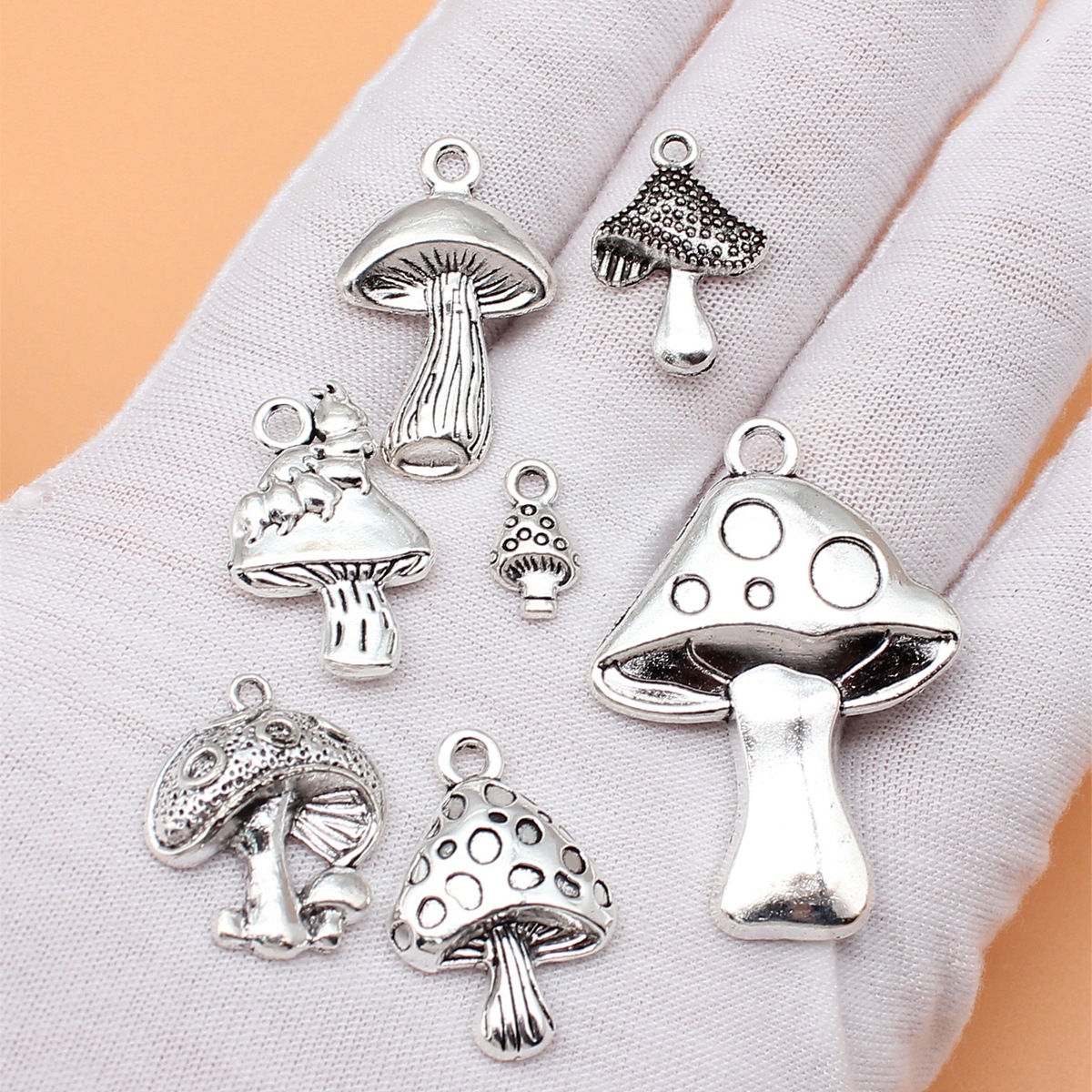 7pcs Antique Silver Color Mush – Vintage Collectible Jewelry recenzja i cena