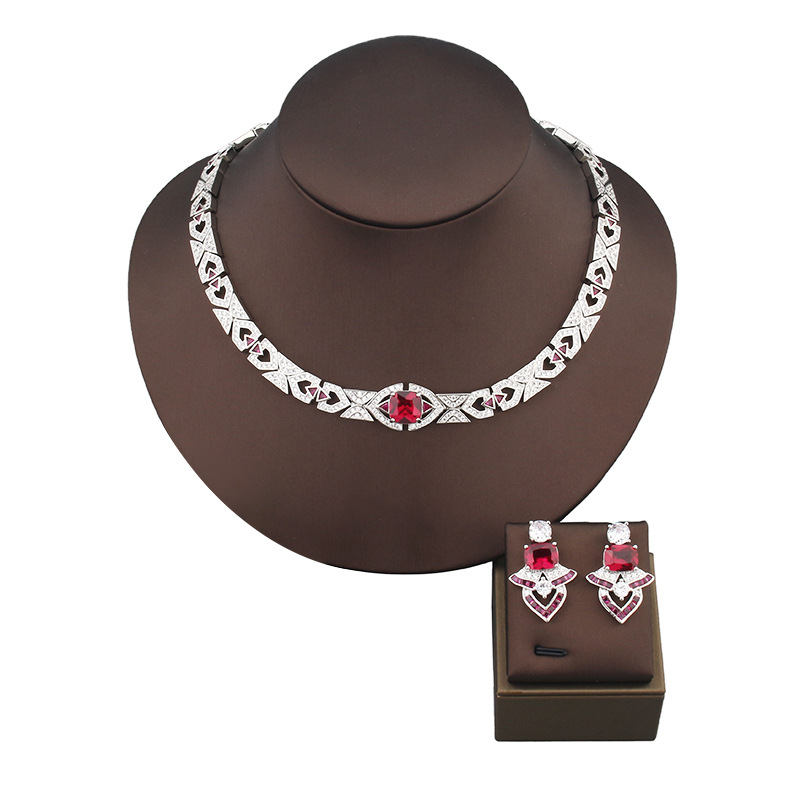 Designer Collection Style Stud – Vintage Collectible Jewelry recenzja i cena